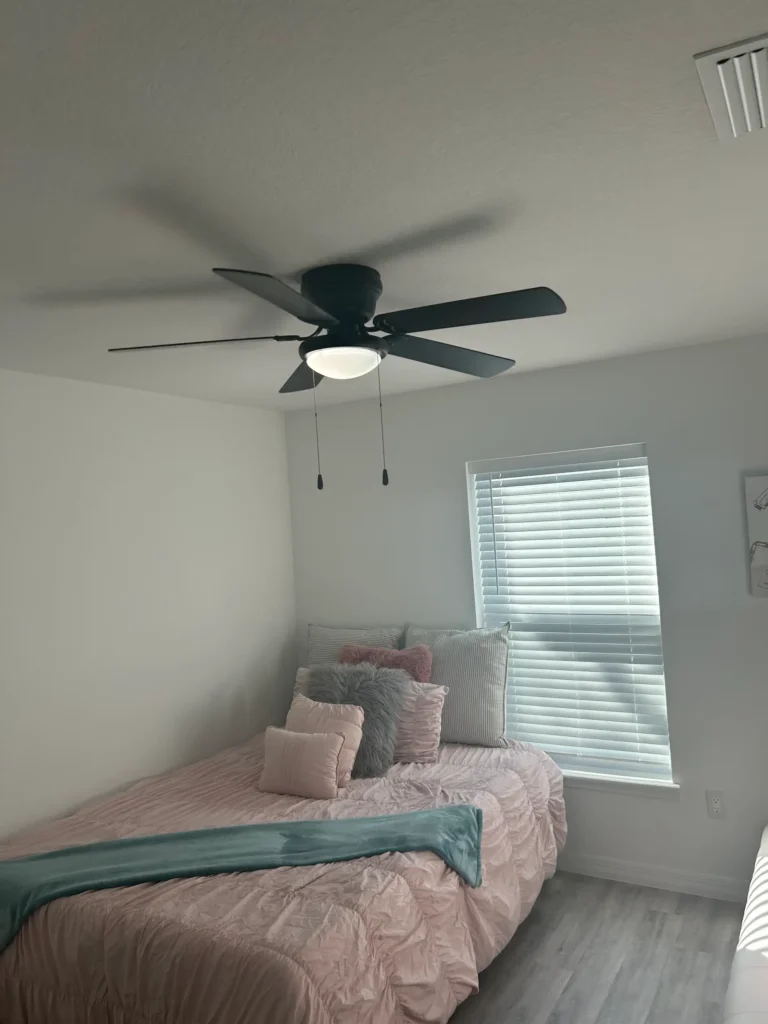 olympus-electric-tampa-ceiling-fan-in-bedroom